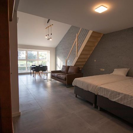 Ferienwohnung De Hoog Velden 13 NeerNeerpelt Exterior foto